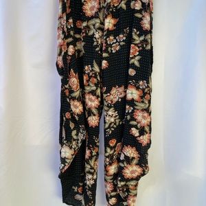 American Rag Floral Flyaway Ankle Pant